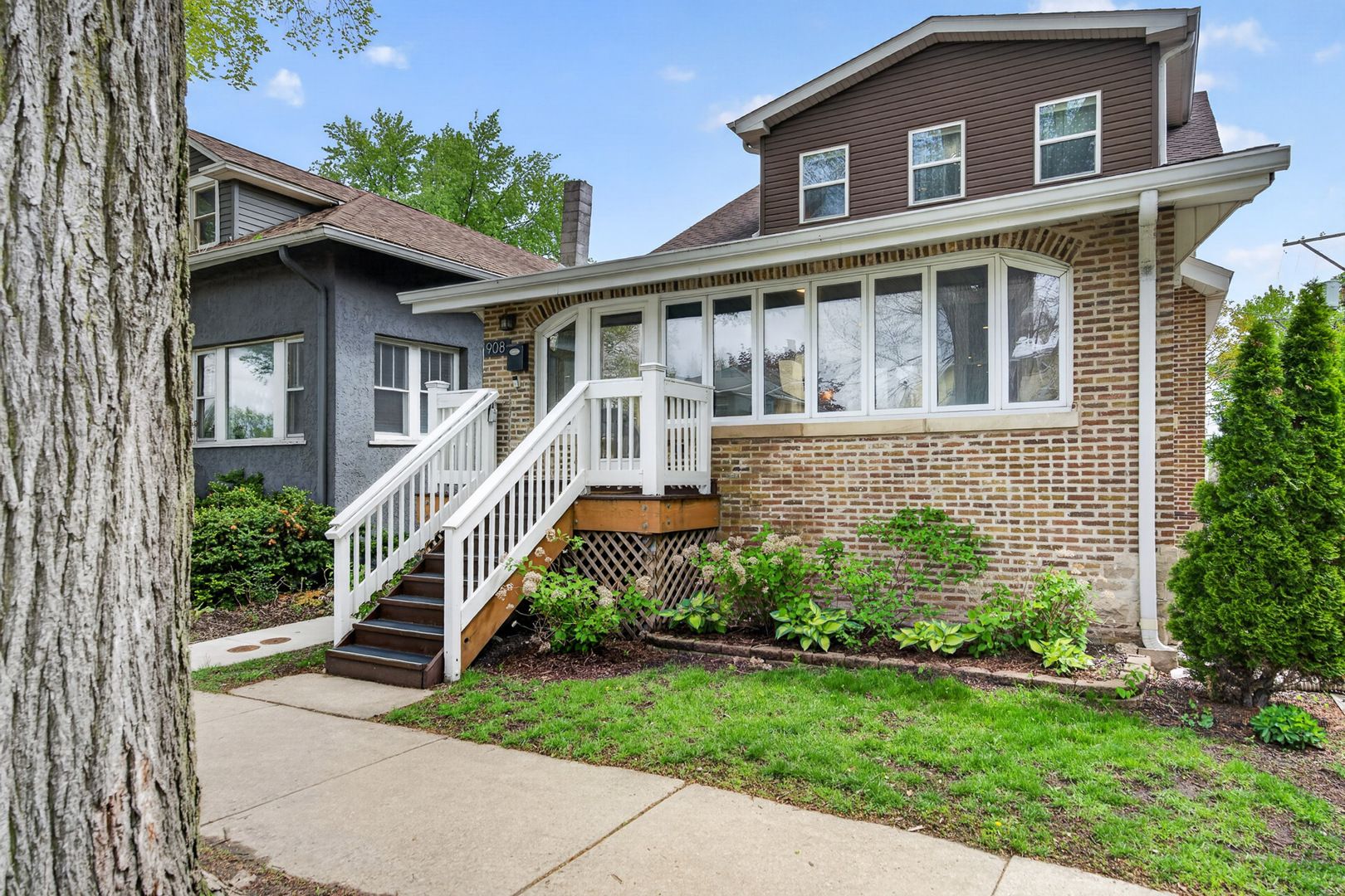 908 Wenonah Avenue — Oak Park, IL 60304