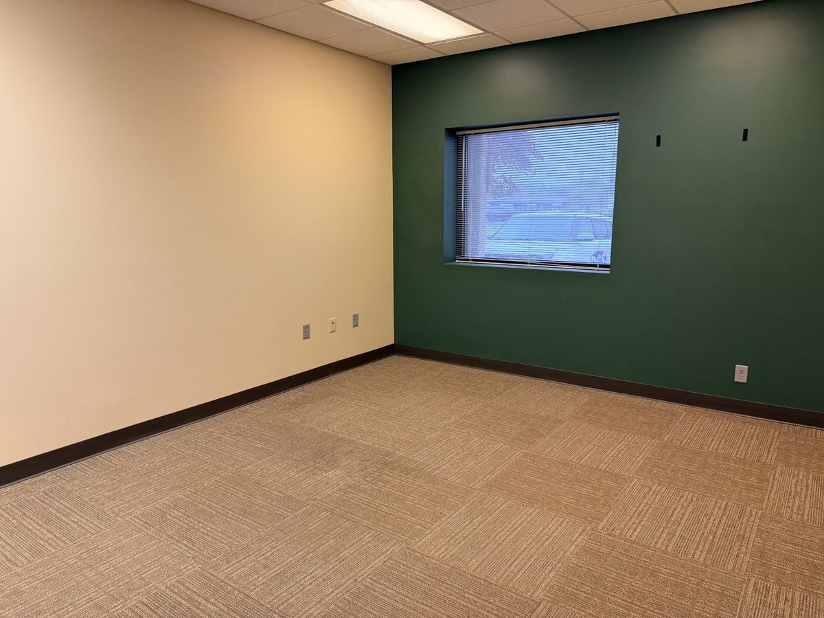 1011 Shooting Park Road #101-B, Peru, IL 61354