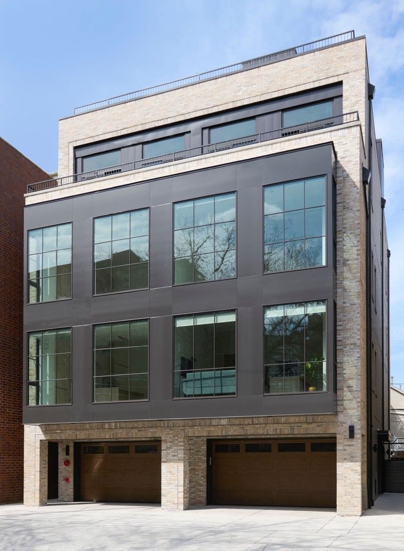 1500 Wieland Street, Chicago, IL 60610