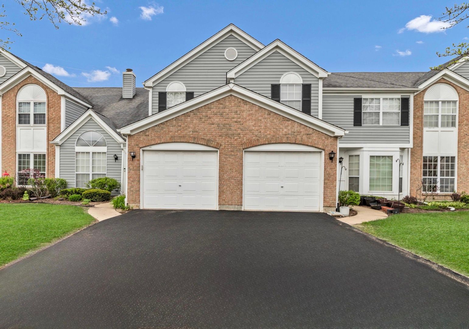 5903 Delaware Avenue — Gurnee, IL 60031