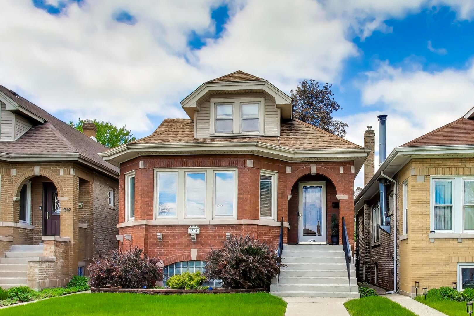 1746 N Nagle Avenue — Chicago, IL 60707