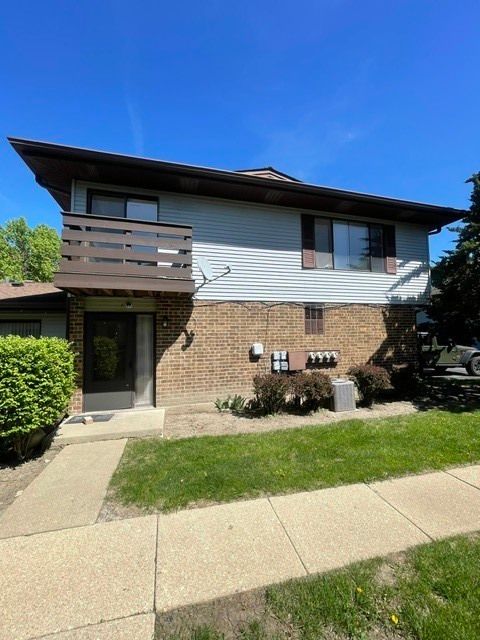1590 Perry Court #A — Aurora, IL 60505