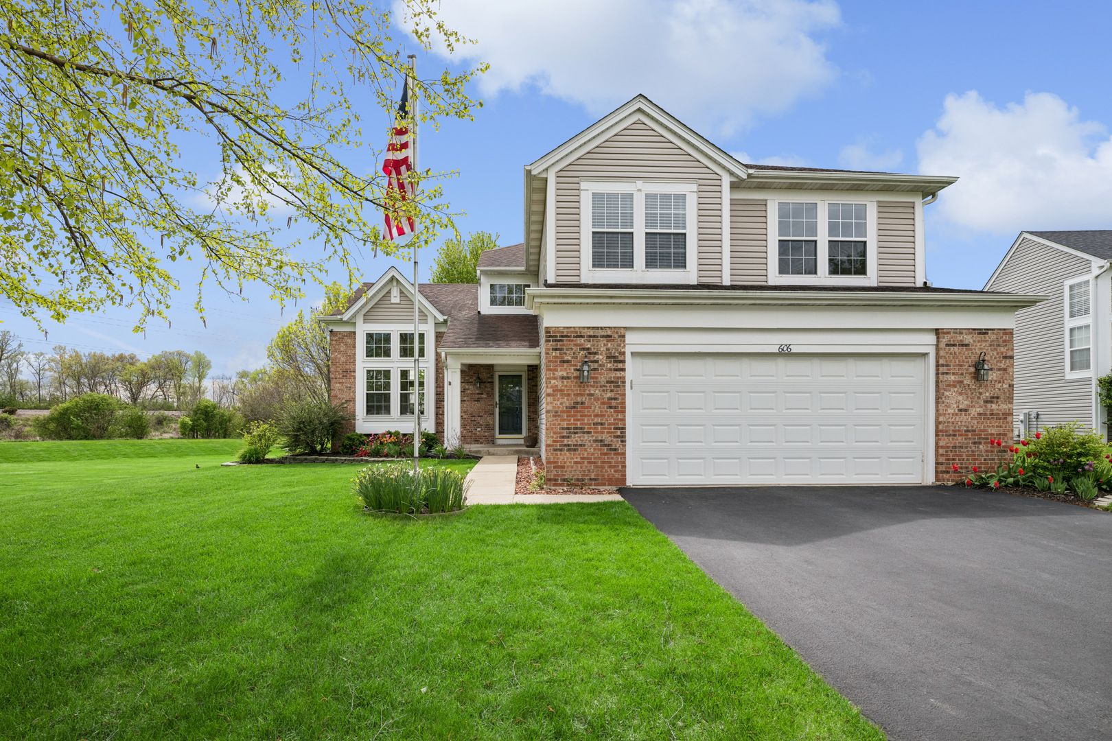 606 Arlington Lane — South Elgin, IL 60177