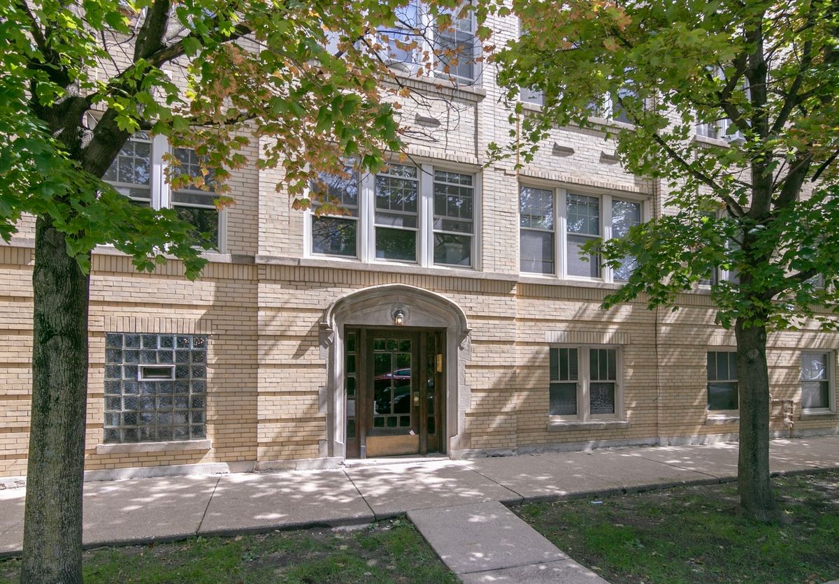 3545 Troy Street, Chicago, IL 60618