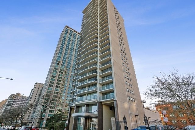 3470 Lake Shore Drive, Chicago, IL 60657