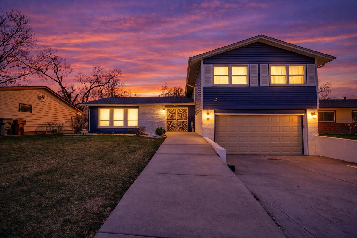 17616 Grandview Drive, Hazel Crest, IL 60429