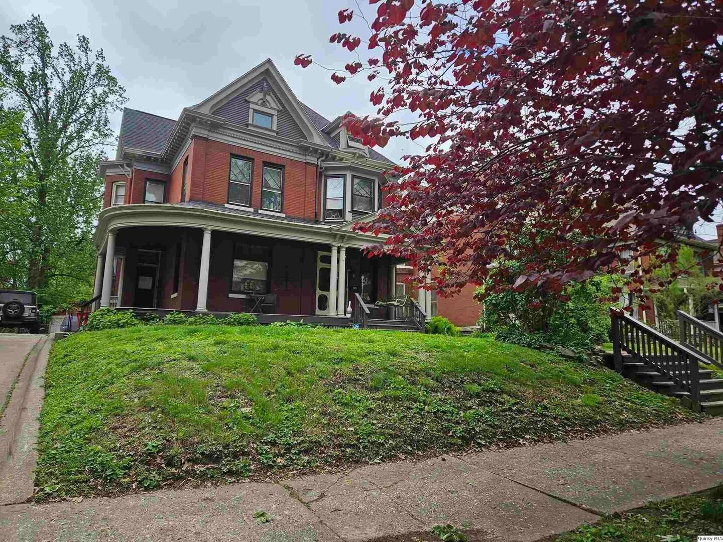1634 Vermont Street — Quincy, IL 62301