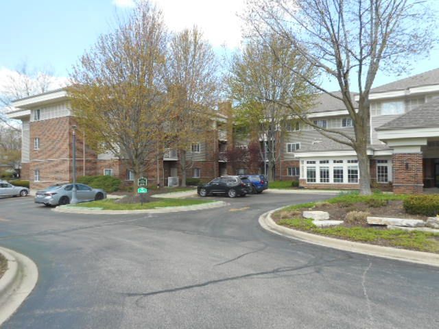 605 Barrington Avenue E #340, Dundee, IL 60118