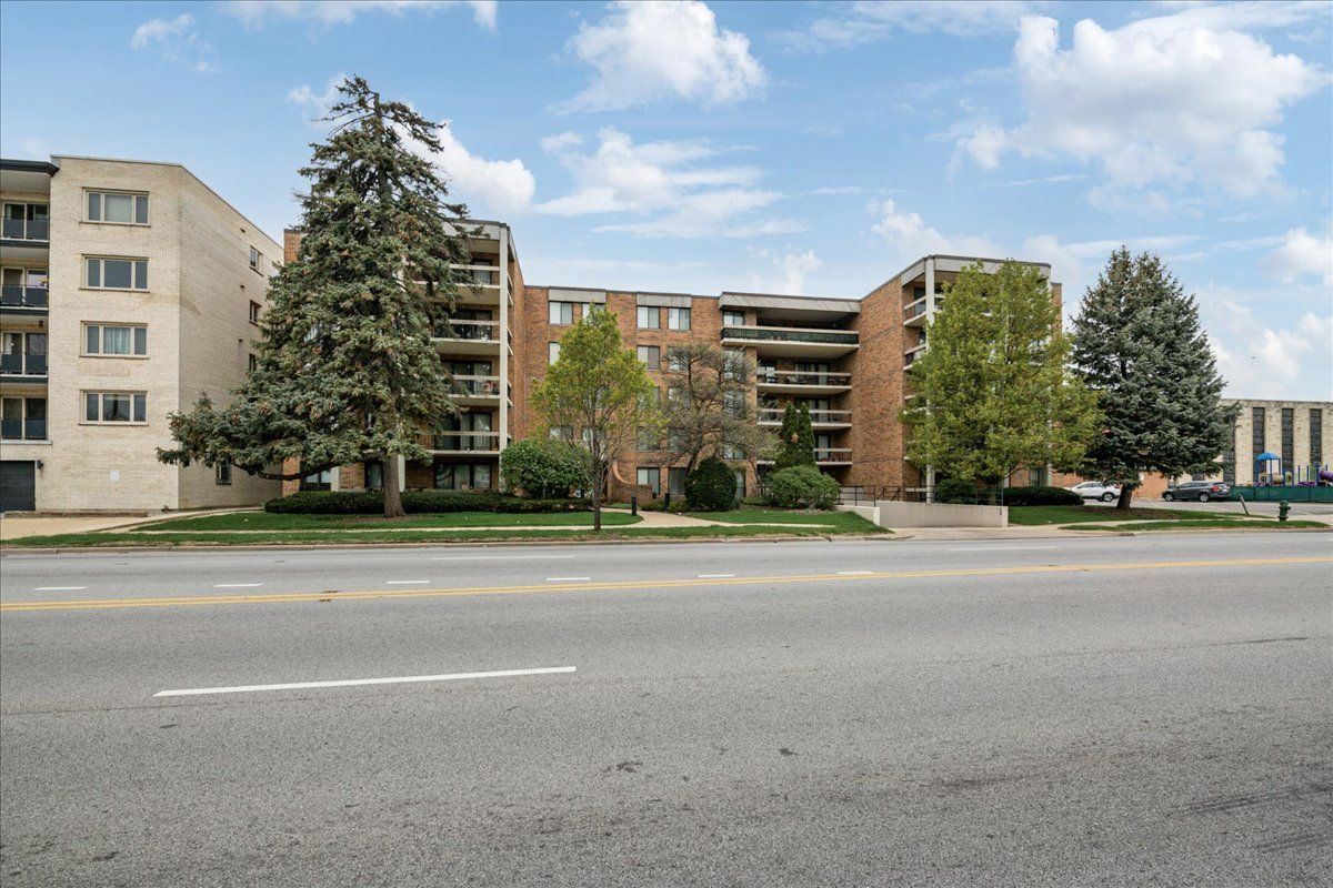 1020 N Harlem Avenue #5C — River Forest, IL 60305
