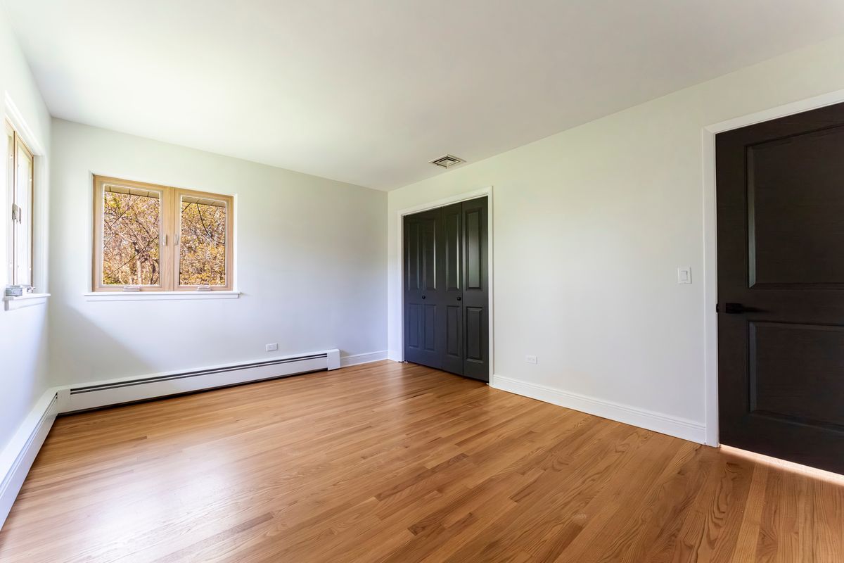 404 Tomah Avenue, Prospect Heights, IL 60070
