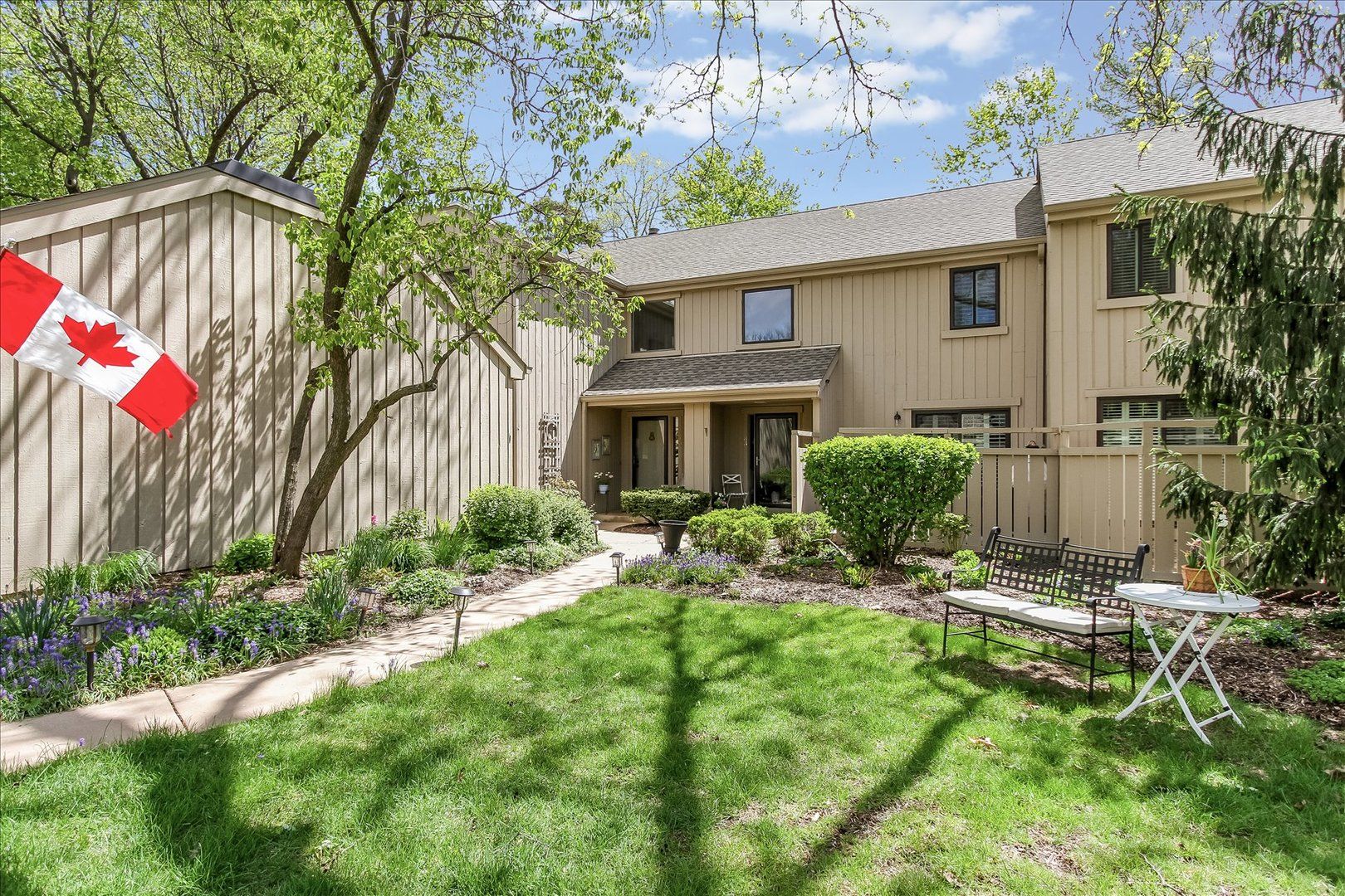 79 Hunt Trail — Lake Barrington, IL 60010