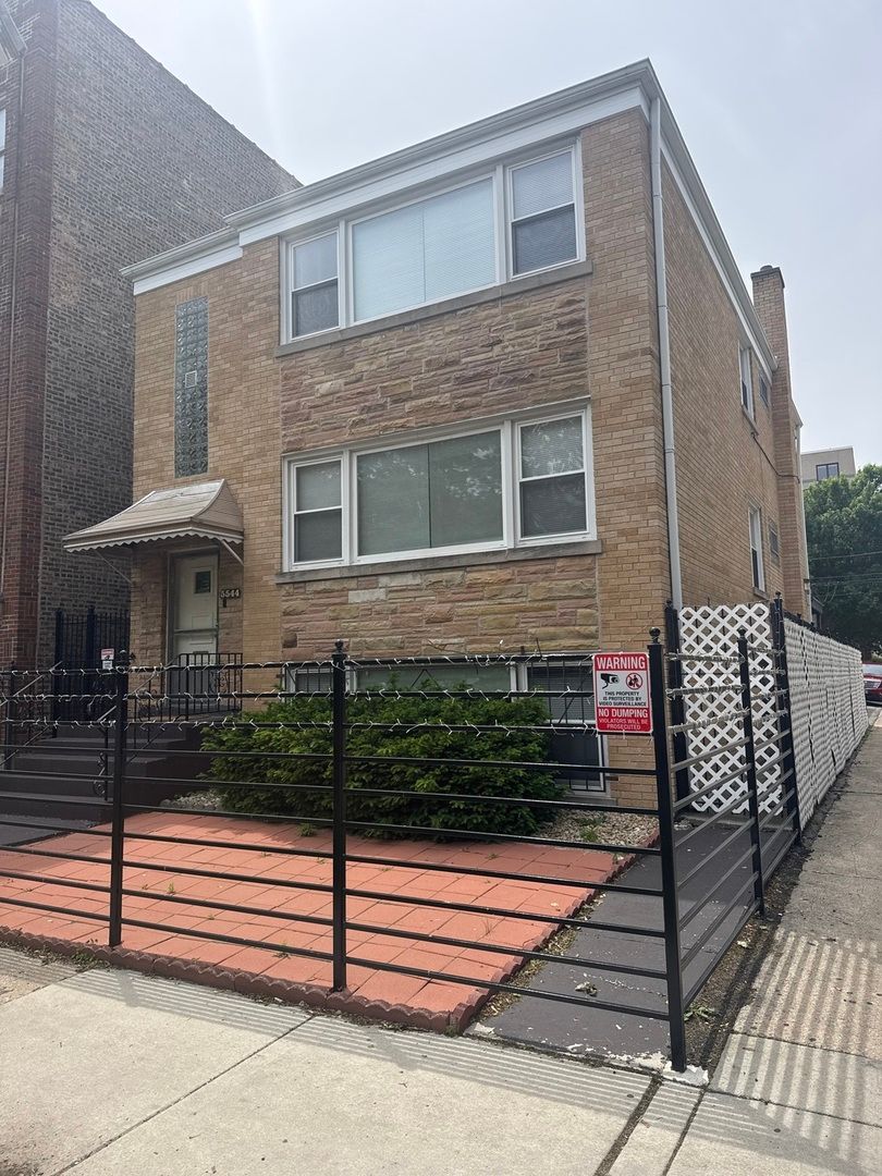 5544 N Campbell Avenue #1C — Chicago, IL 60625