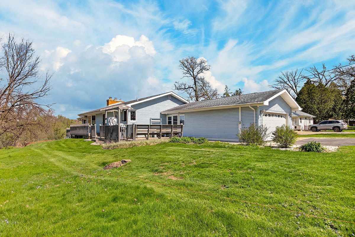 4235 Oaklane Road, Rockford, IL 61109