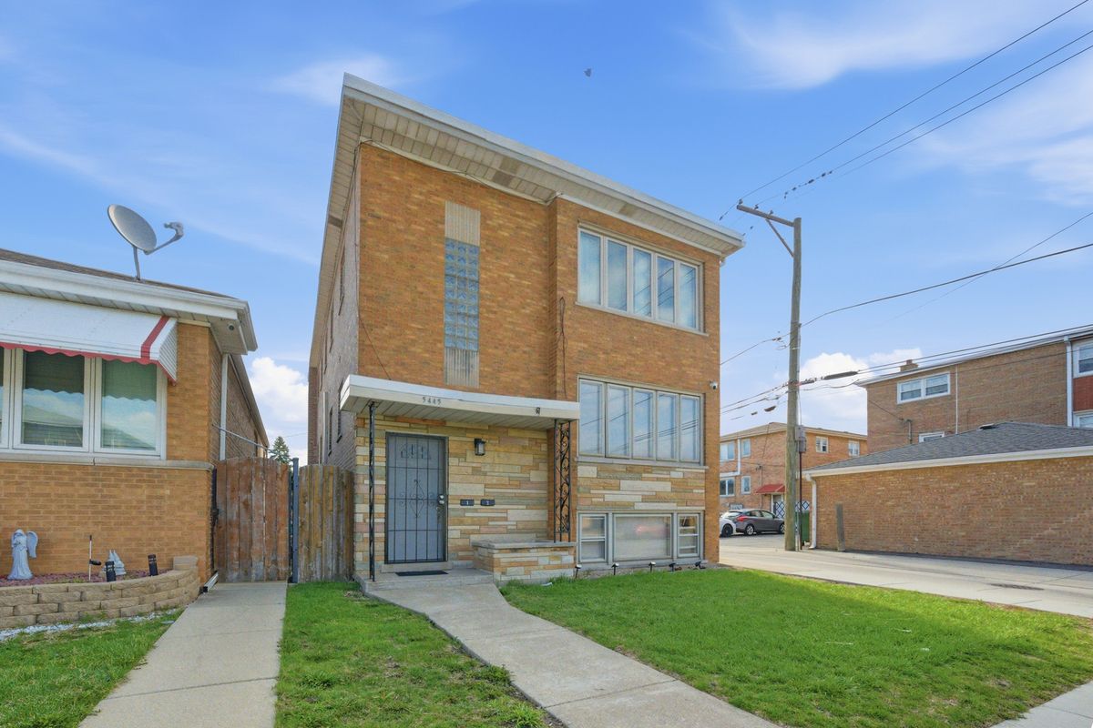 5445 Kilbourn Avenue, Chicago, IL 60632