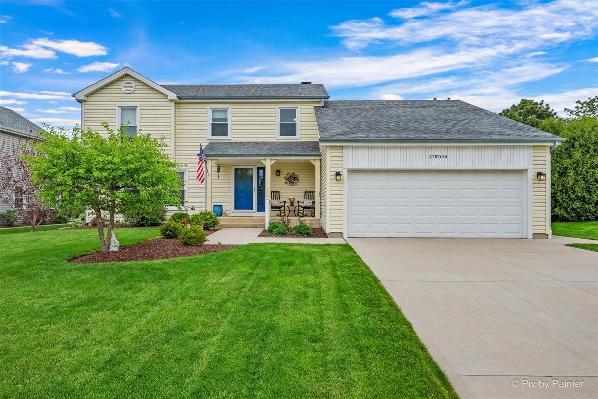 27W050 Sycamore Lane — Winfield, IL 60190