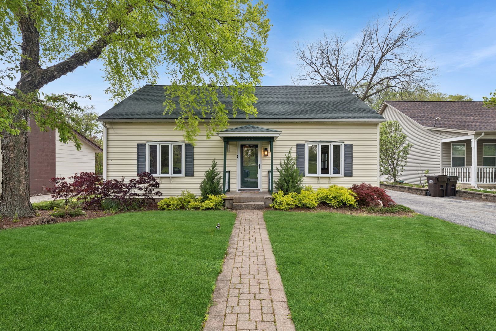 366 Poplar Street — Crystal Lake, IL 60014