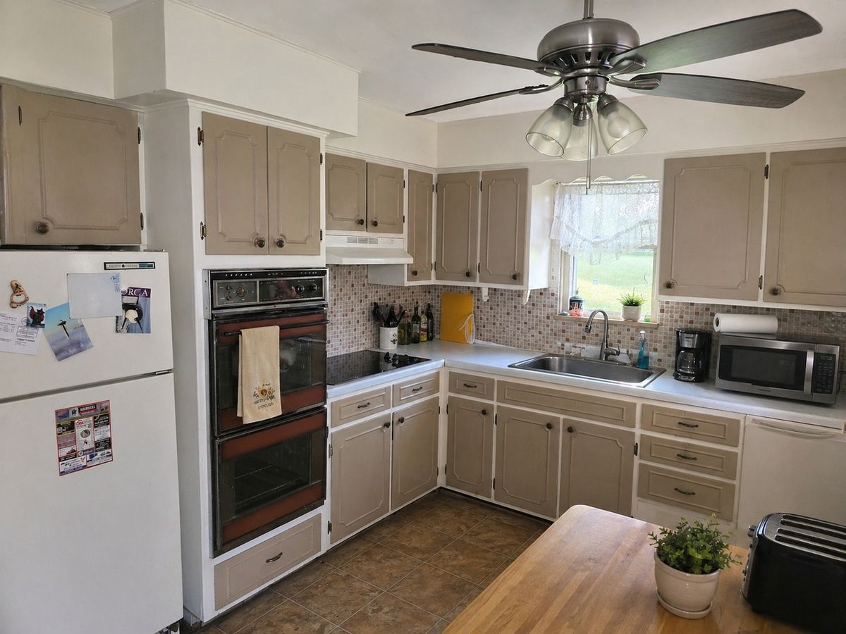 247 Maple Street, Chester, IL 62233