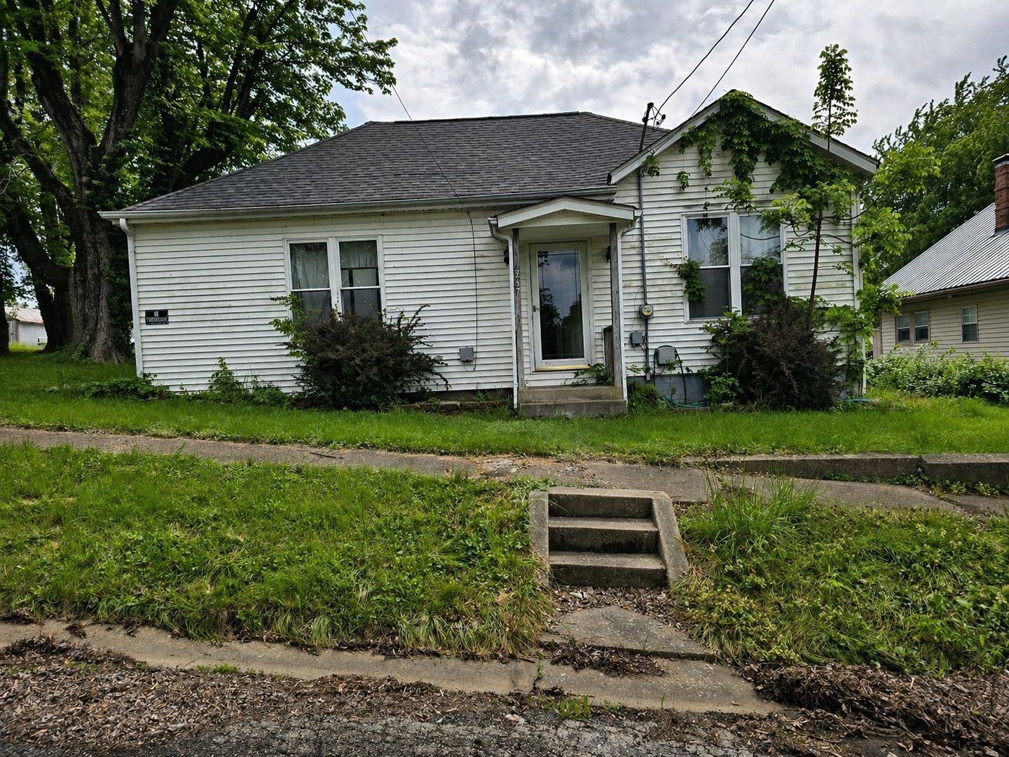 247 Maple Street — Chester, IL 62233
