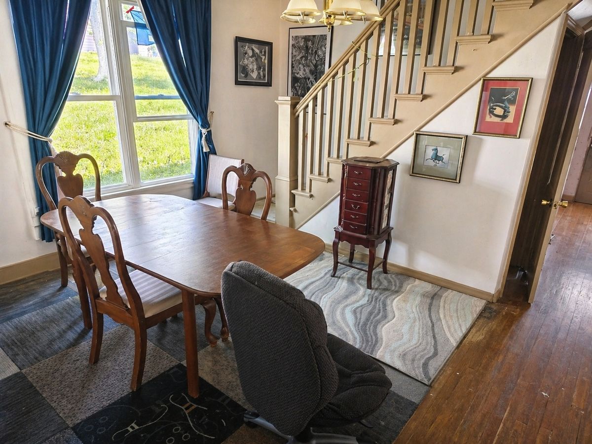 247 Maple Street, Chester, IL 62233