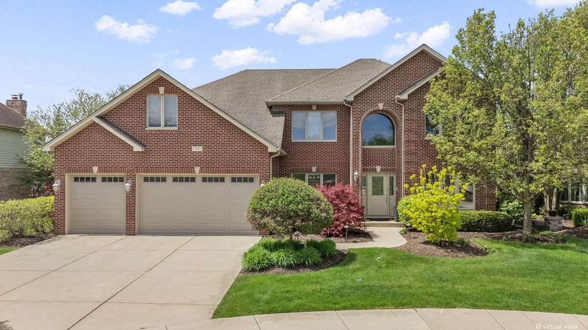 54 Andover Drive, Roselle, IL 60172