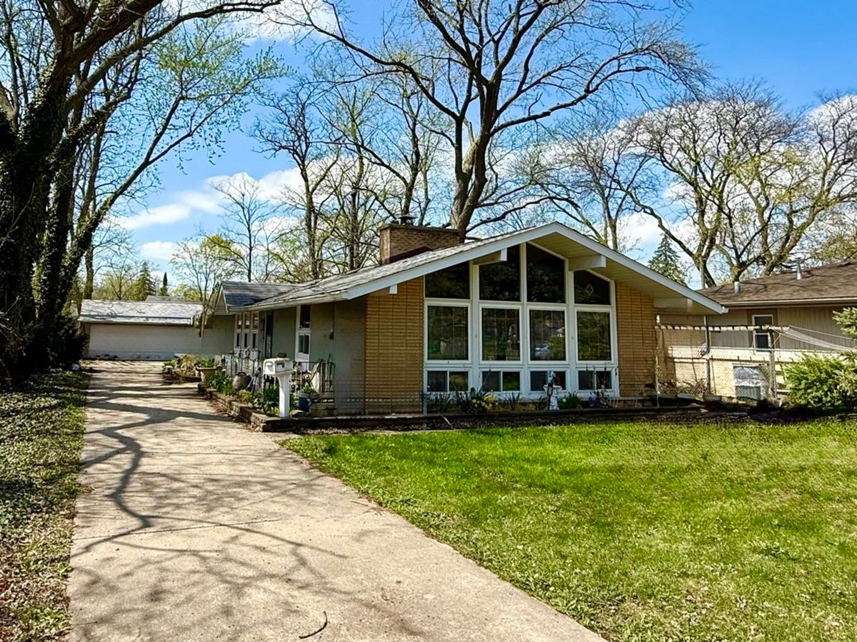 1280 River Road, Des Plaines, IL 60018