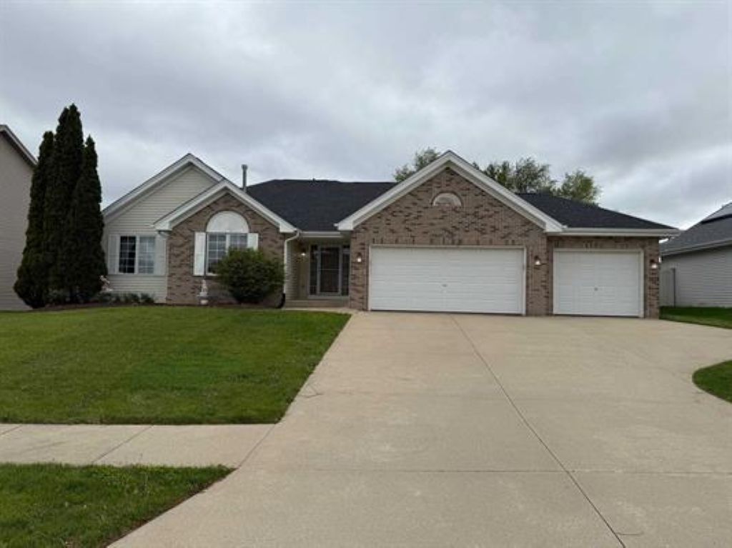 6518 Broadcast Parkway — Loves Park, IL 61111