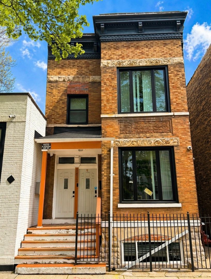 3432 W Cortland Street — Chicago, IL 60647