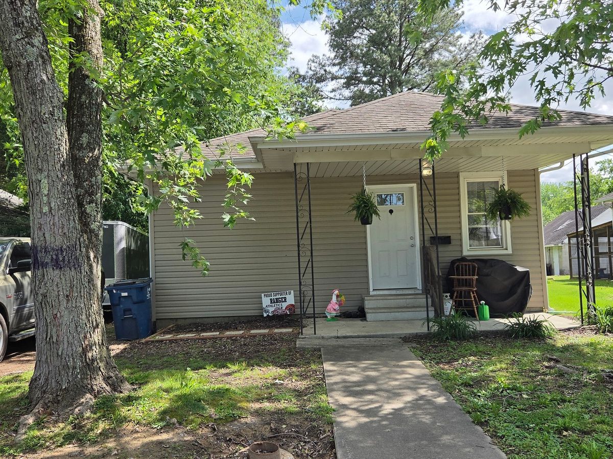 718 Taylor Street, Benton, IL 62812