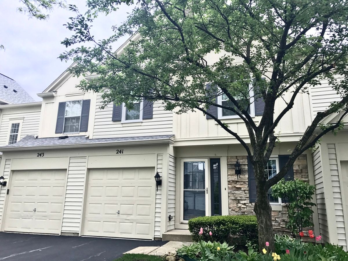 241 Shadybrook Lane, Aurora, IL 60504
