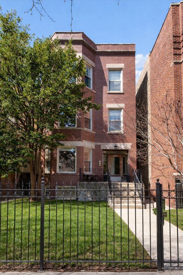 4950 N WINCHESTER Avenue #1 — Chicago, IL 60640