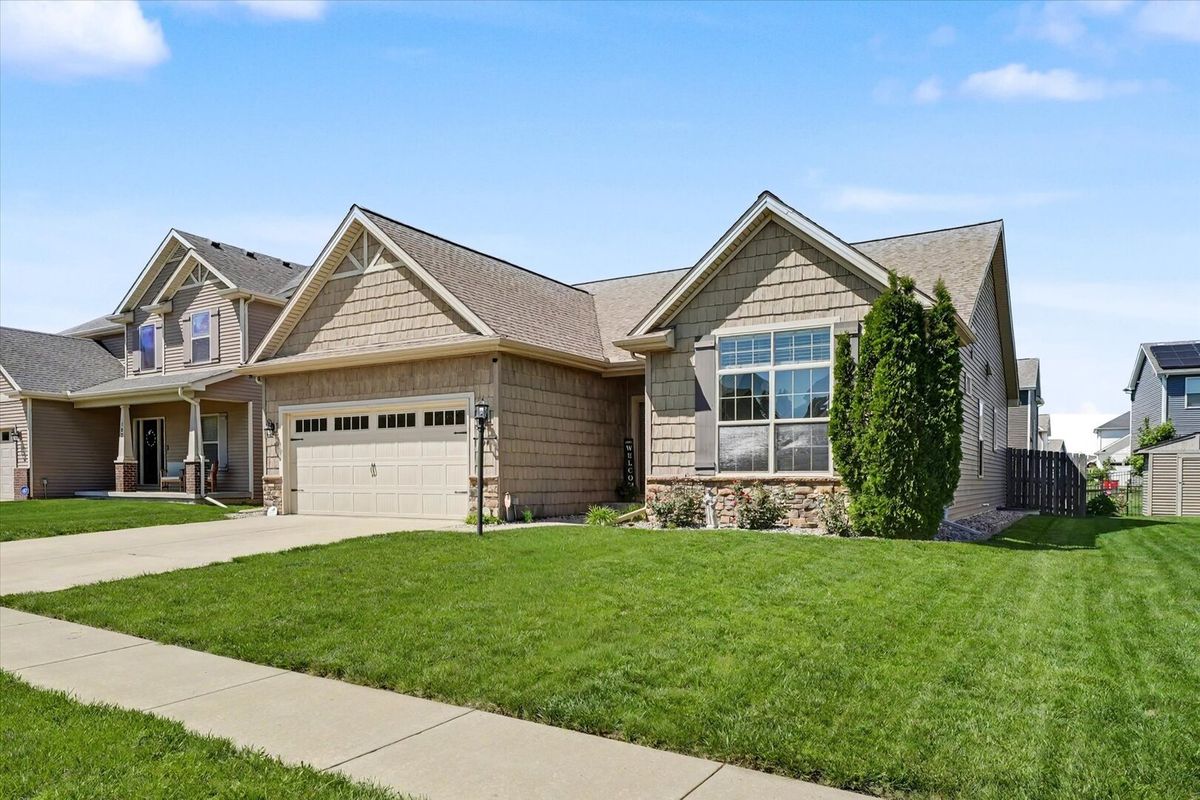 104 Sunflower Street, Savoy, IL 61874