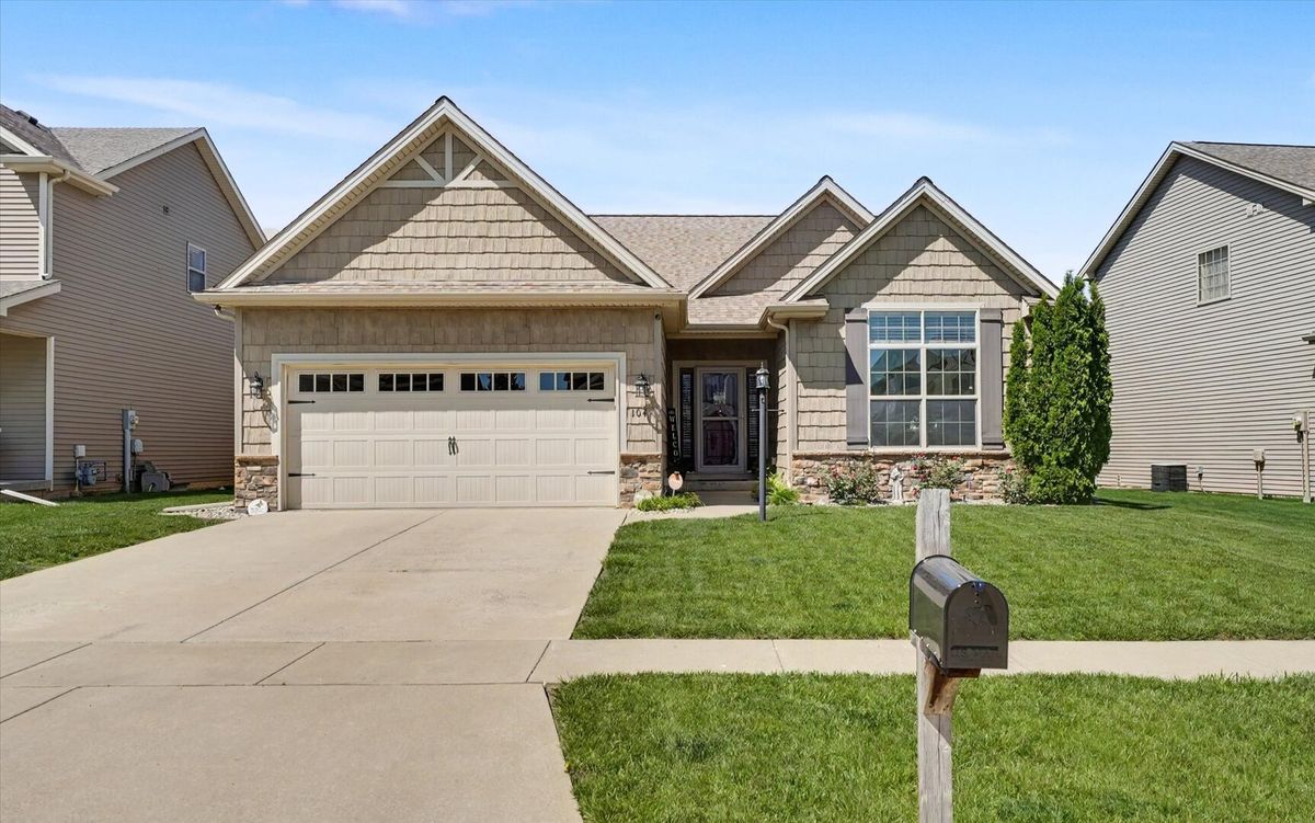 104 Sunflower Street, Savoy, IL 61874