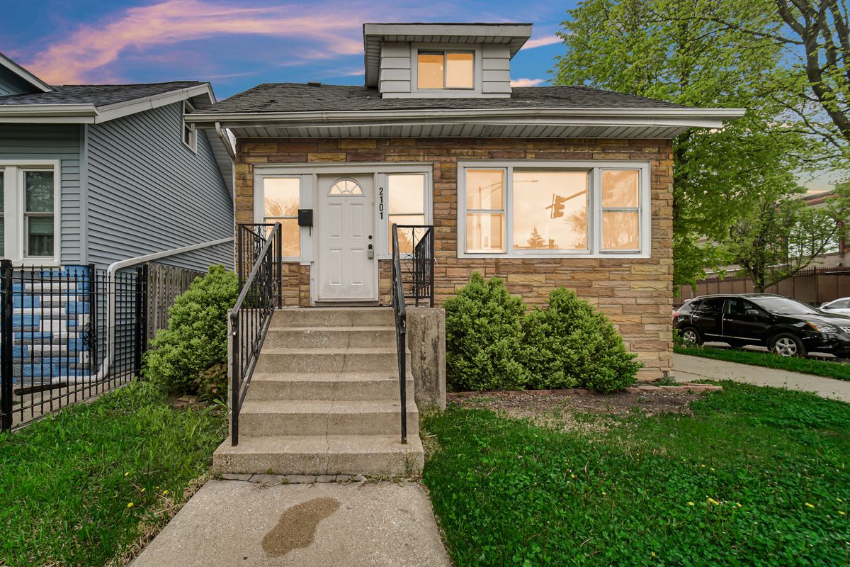 2101 Narragansett Avenue, Chicago, IL 60639