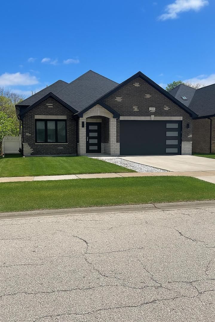 6558 85th Street, Burbank, IL 60459