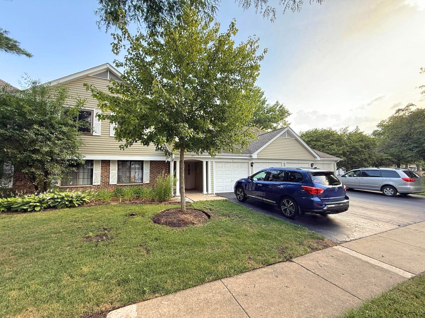 941 Yosemite Trail #C7 — Roselle, IL 60172