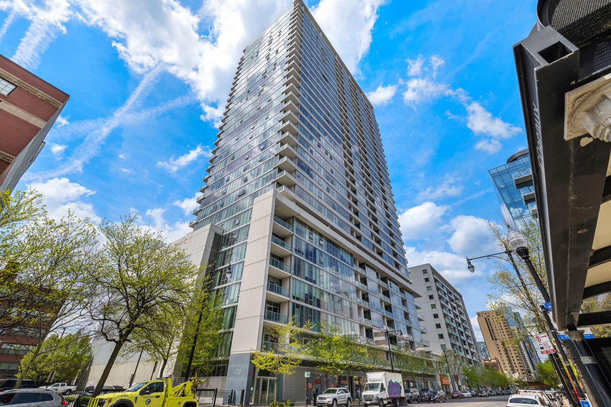 1720 Michigan Avenue, Chicago, IL 60616