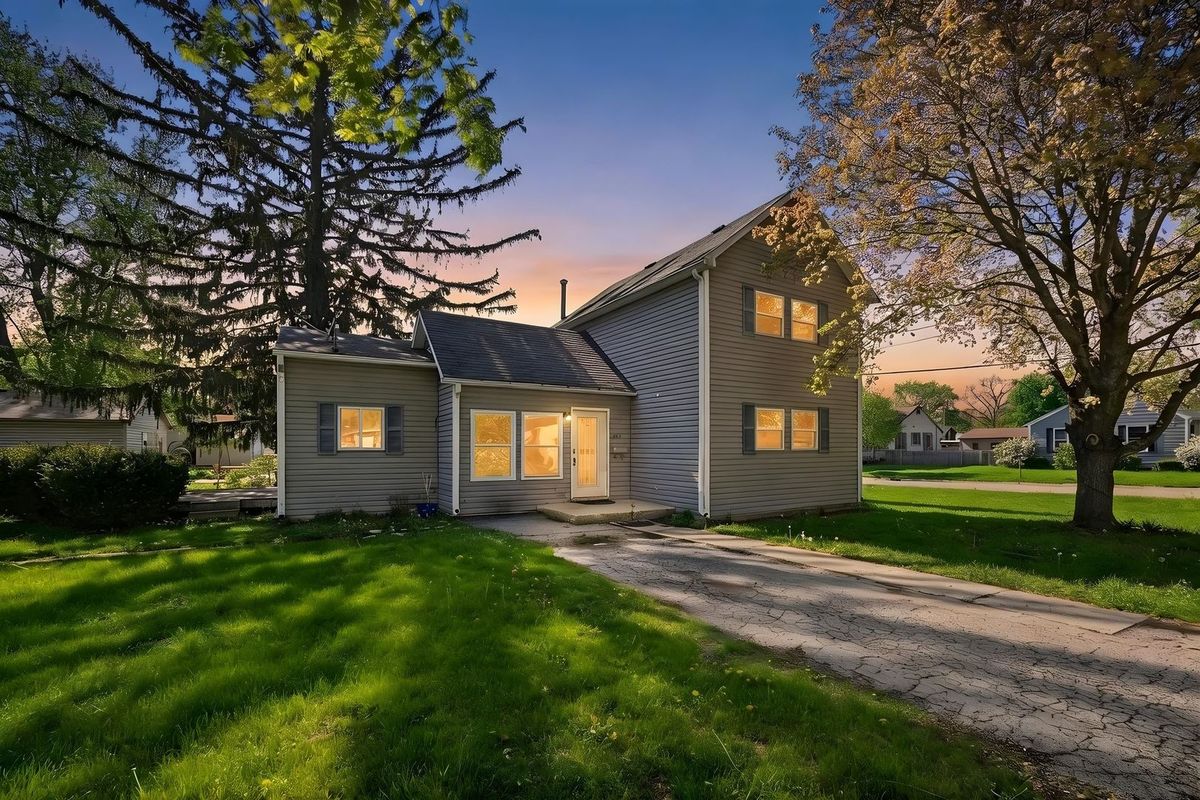 604 Center Street, Plano, IL 60545