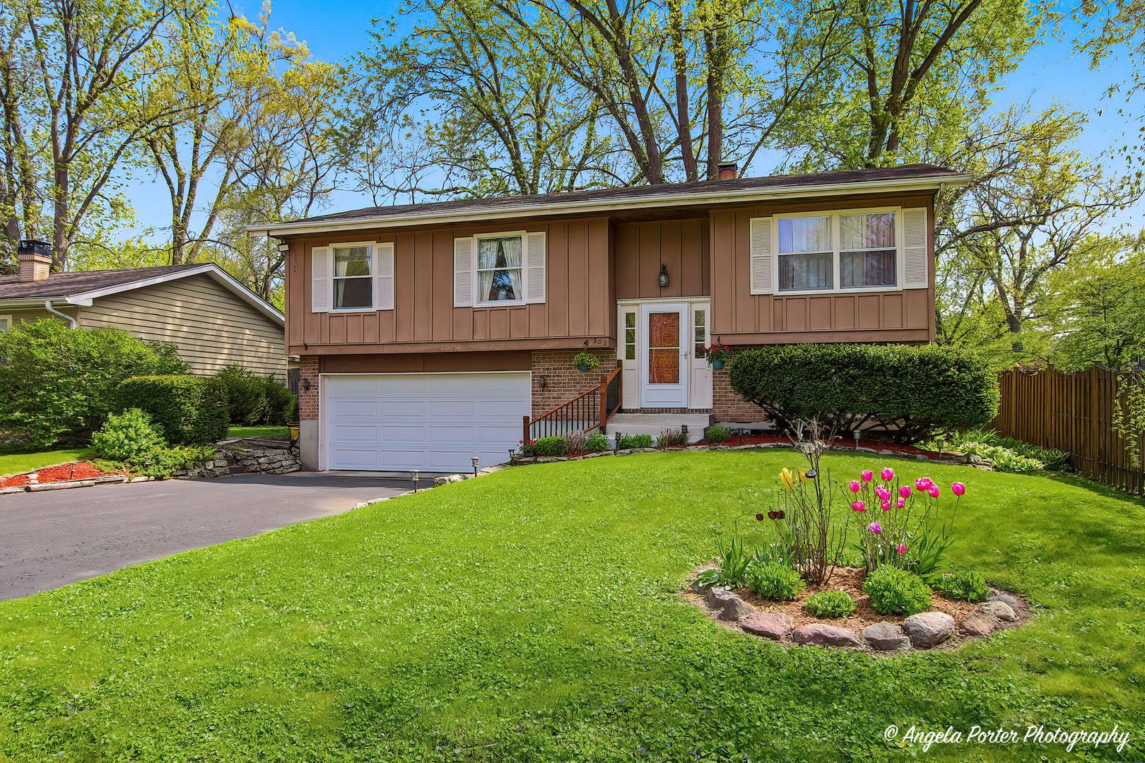 305 Woodbine Avenue — Island Lake, IL 60042