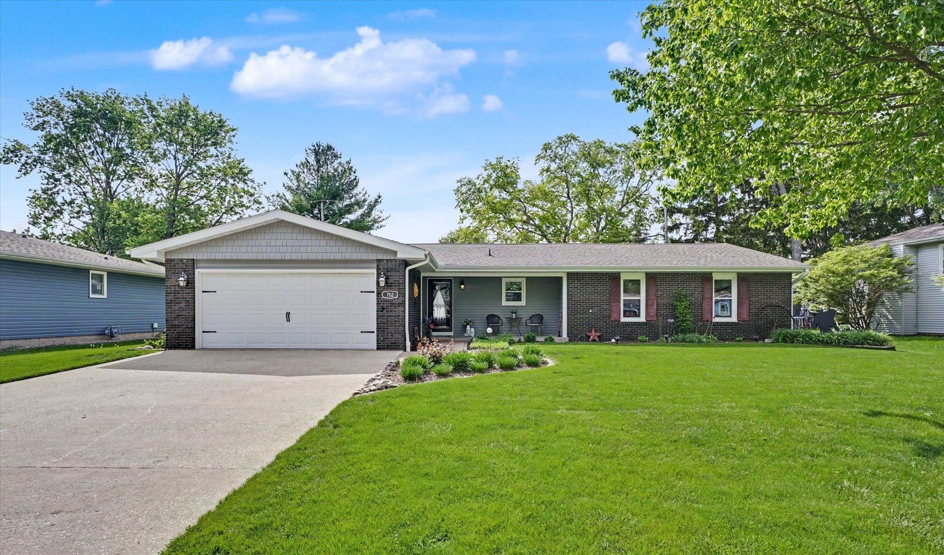 702 Van Buren Street — Monticello, IL 61856