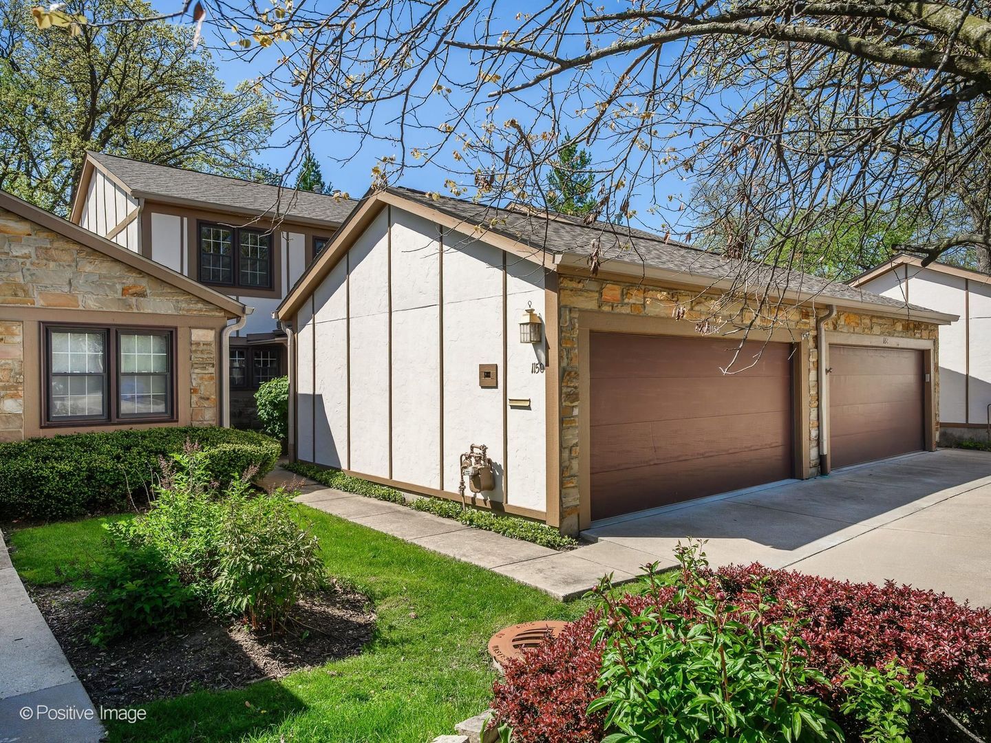 1150 Oakview Drive — Wheaton, IL 60187