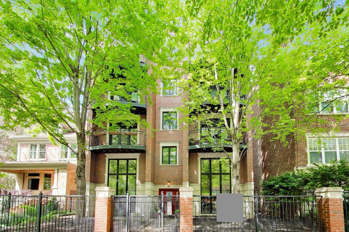 5526 Winthrop Avenue, Chicago, IL 60640