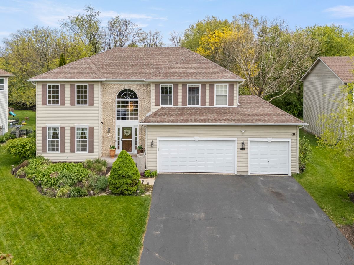 49 Sarah Drive, Crystal Lake, IL 60014