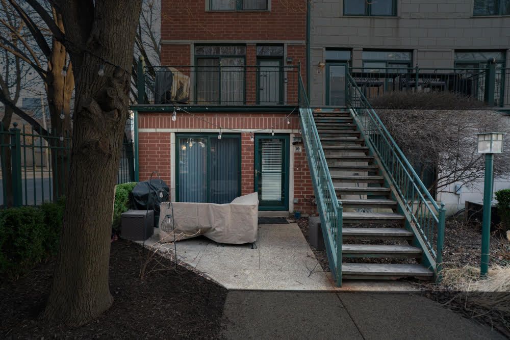 1812 CLARK Street, Chicago, IL 60616