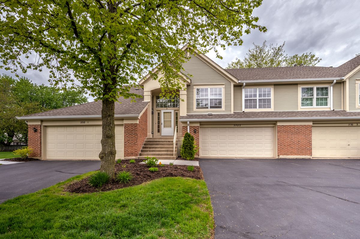 338 Ashford Circle, Bartlett, IL 60103