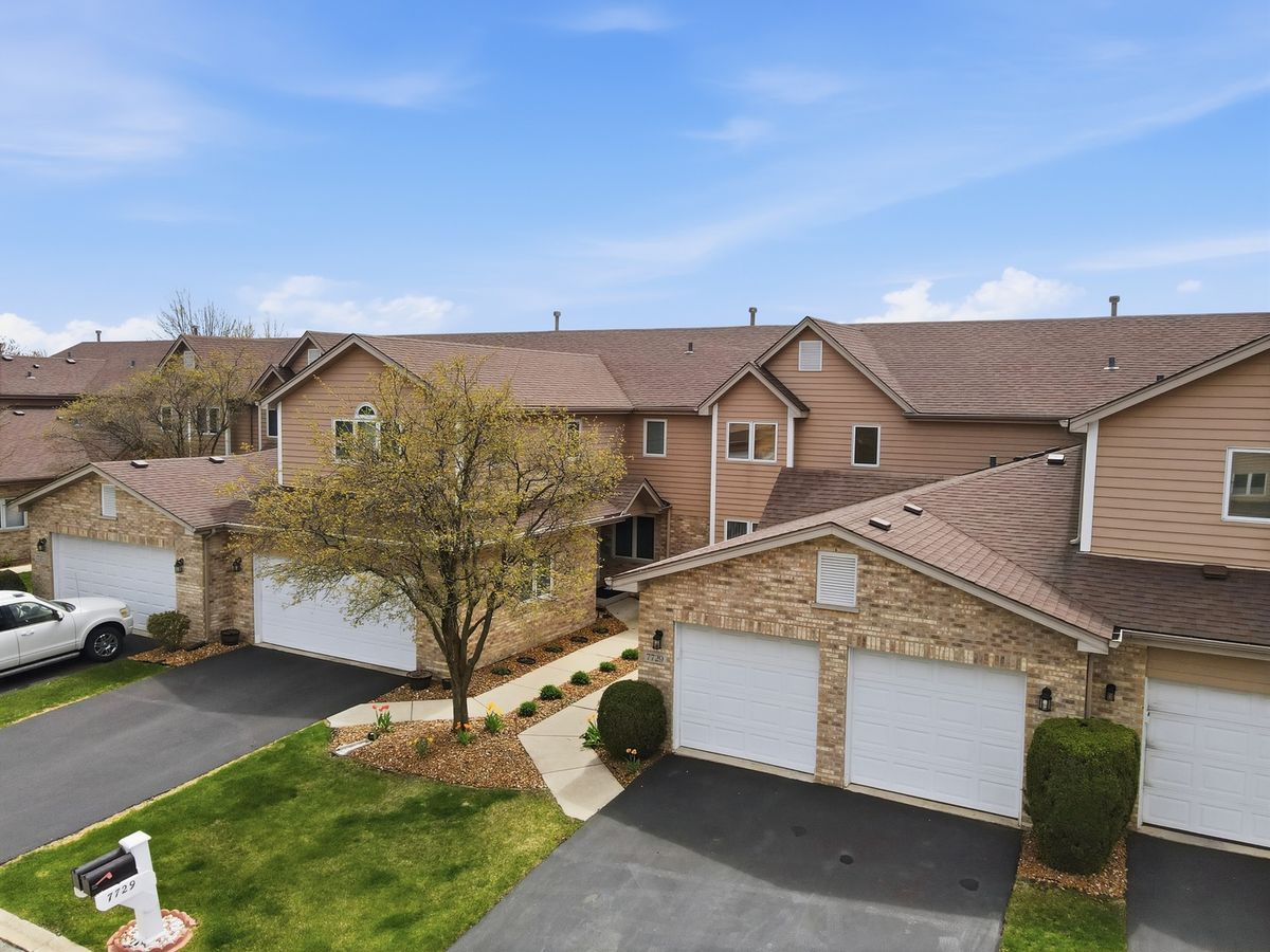 7729 Northfield Lane, Tinley Park, IL 60487