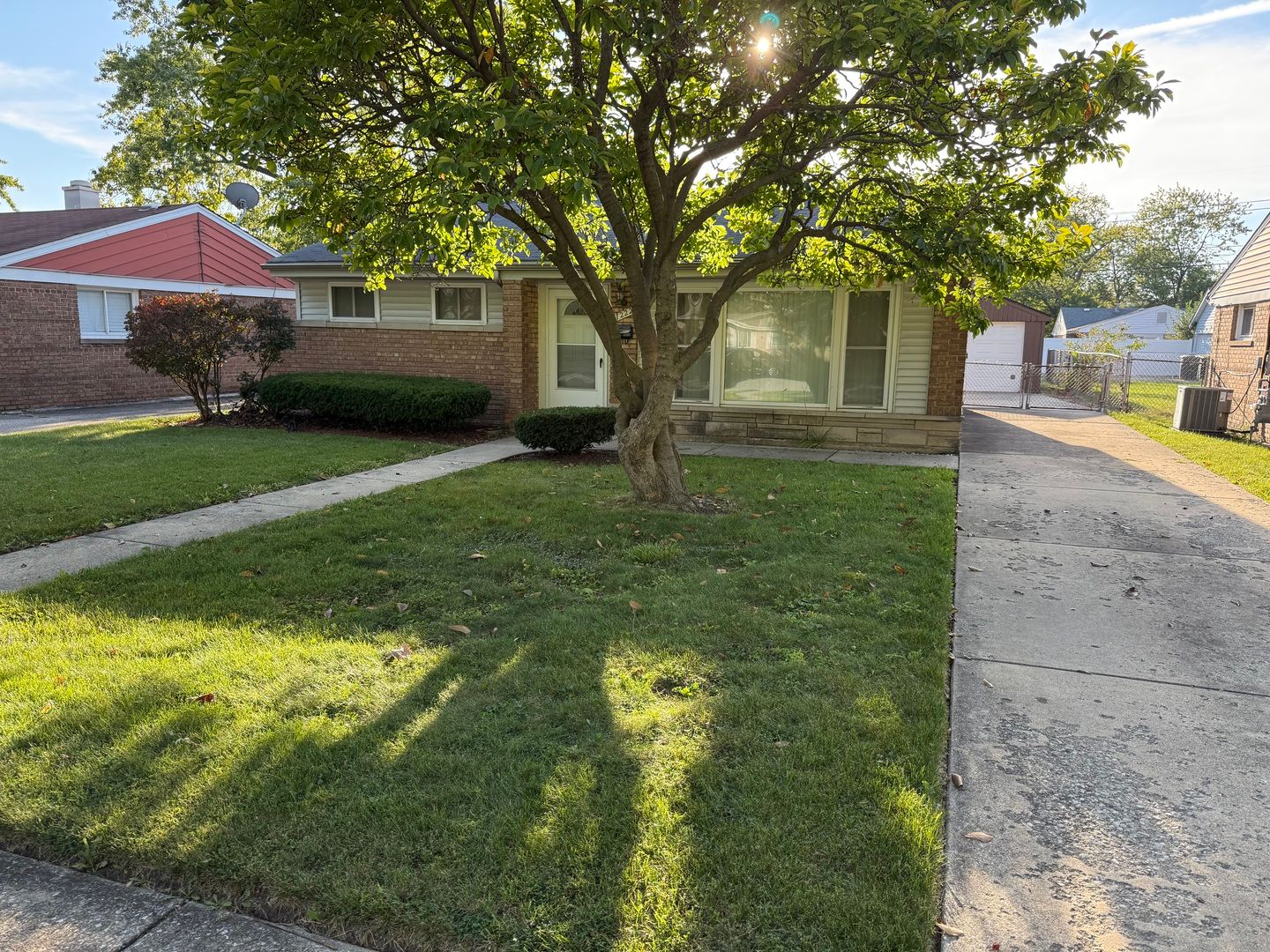 17222 Roy Street — Lansing, IL 60438