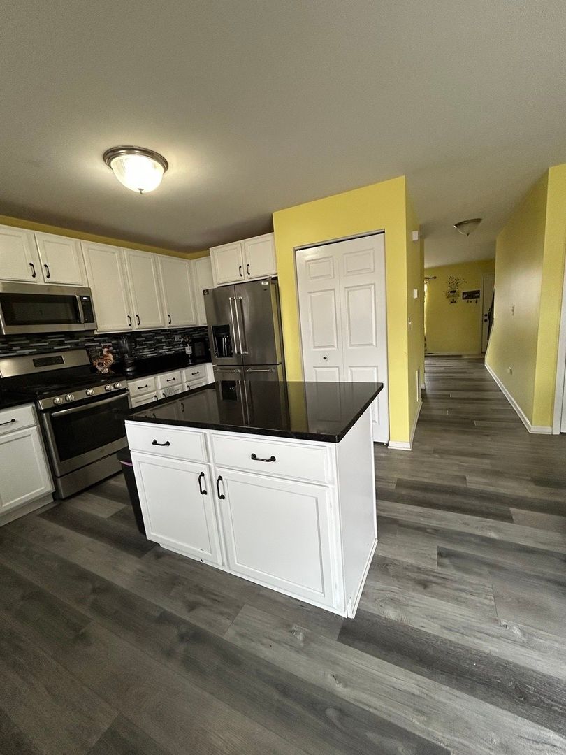 934 Derby Drive, Plano, IL 60545
