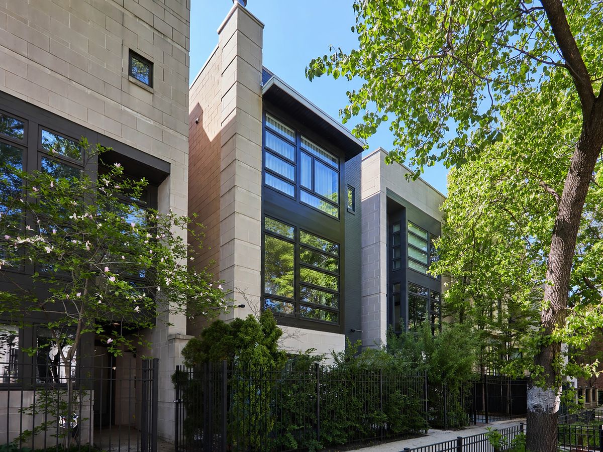 1732 WINCHESTER Avenue, Chicago, IL 60622
