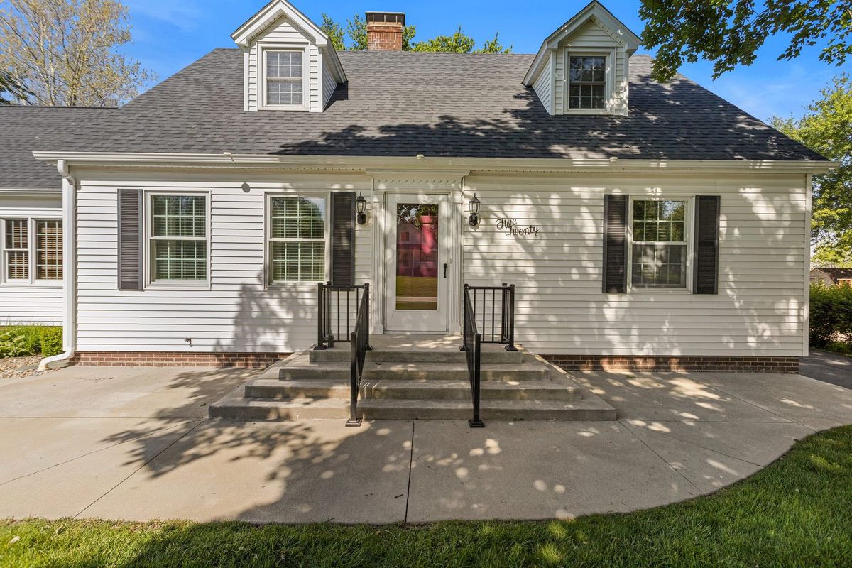 520 S Main Street, Gifford, IL 61847