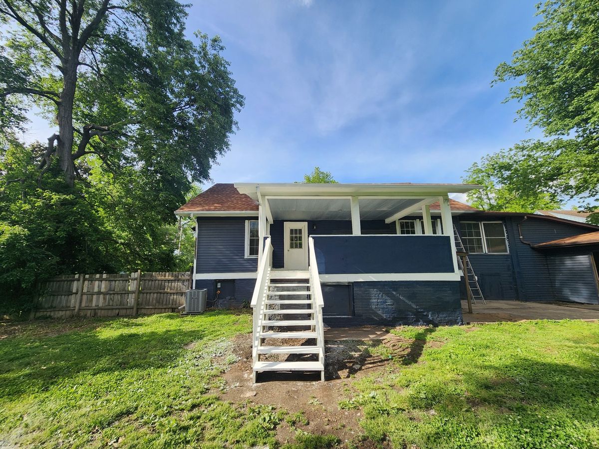 306 W Webster Street, Benton, IL 62812